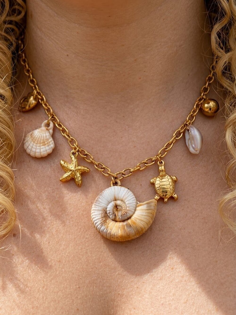 18K Gold Plated Faux Shell Mermaidcore Charm Necklace Turtle Starfish 15.5"